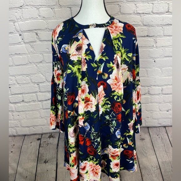 Umgee Dresses & Skirts - Umgee Boho Floral Peasant Dress size Medium